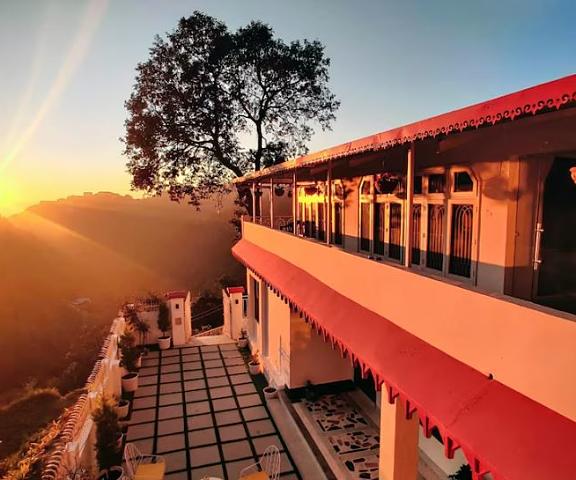 Oakwood Forest Retreat Uttaranchal Mussoorie Hotel View