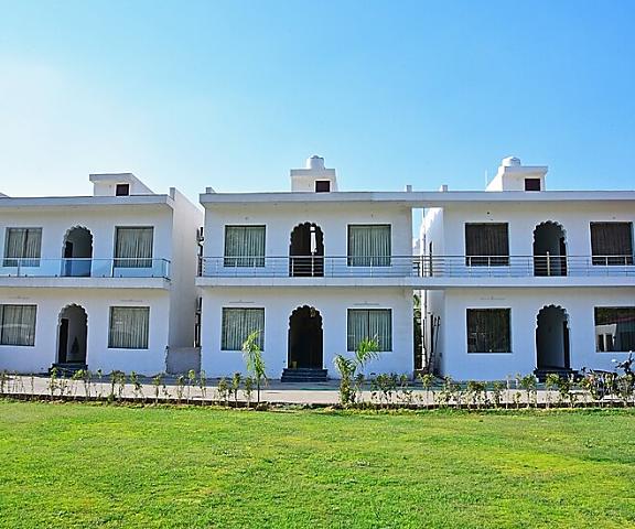 Aravali Hills Resort Rajasthan Pushkar Entrance