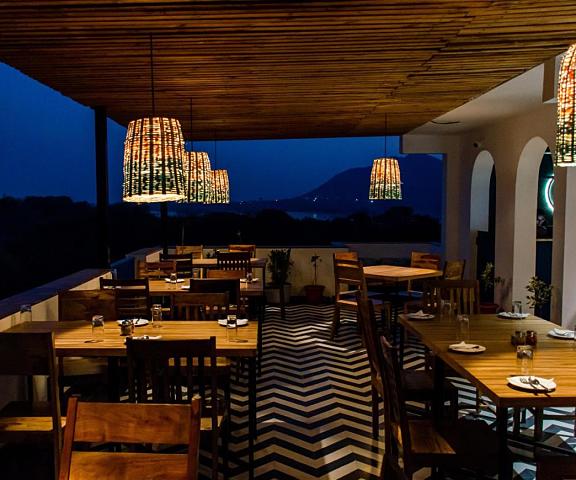Casa Blanca Lake City Rajasthan Udaipur Dining Area