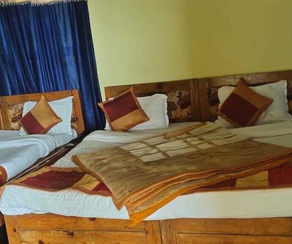 Himalaya Mount View Resort Uttaranchal Almora Room