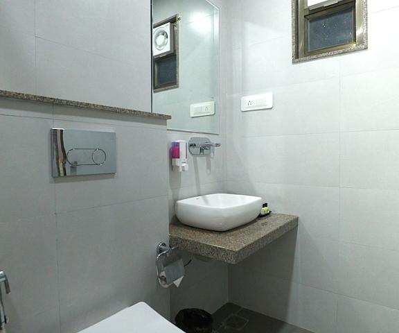 Hotel The Grand Ladhukara Gujarat Dwarka Bathroom