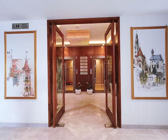 Mariton Hotel Punjab Jalandhar Elevator