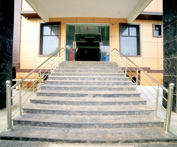 Tulsi Garden Vrindavan Uttar Pradesh Vrindavan Staircase