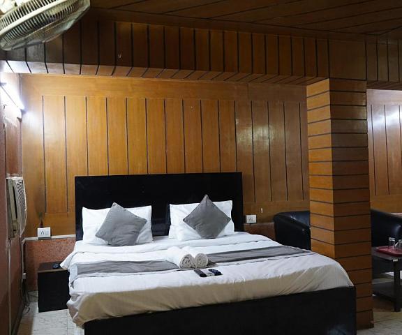 Hotel Quadis - Noida sec 15 Uttar Pradesh Noida Deluxe Double Room