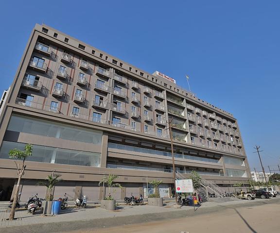 hotel monville Gujarat Vadodara Facade