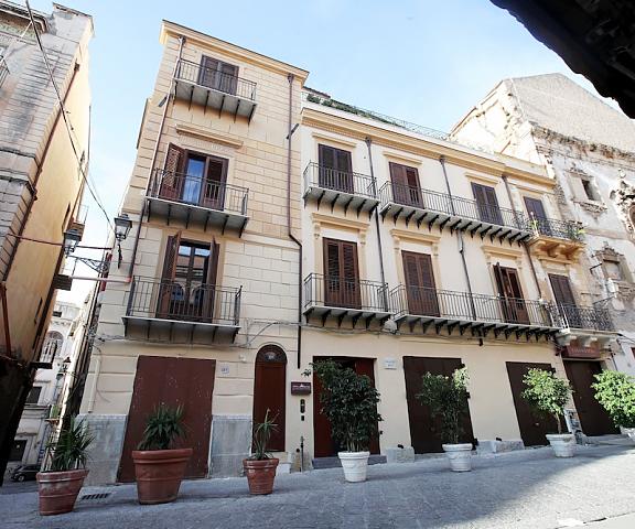Casa Nostra Luxury Suites Sicily Palermo Facade