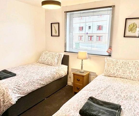 Lovely 2 bed with free parking Scotland Inverness Room
