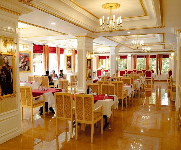 The Windsor Castle Kerala Kottayam Food & Dining