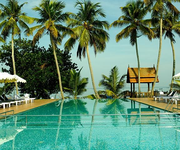 Abad Whispering Palms Kerala Kumarakom Pool