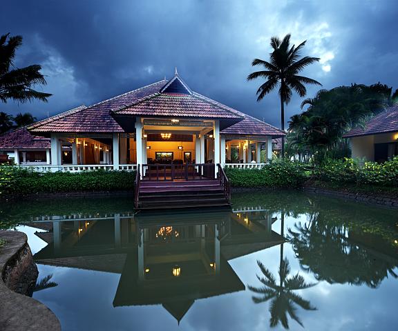 Abad Whispering Palms Kerala Kumarakom Hotel Exterior