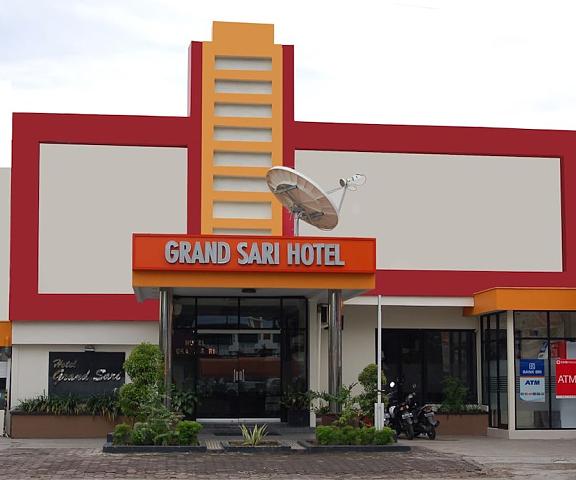 Grand Sari Hotel West Sumatra Padang Facade
