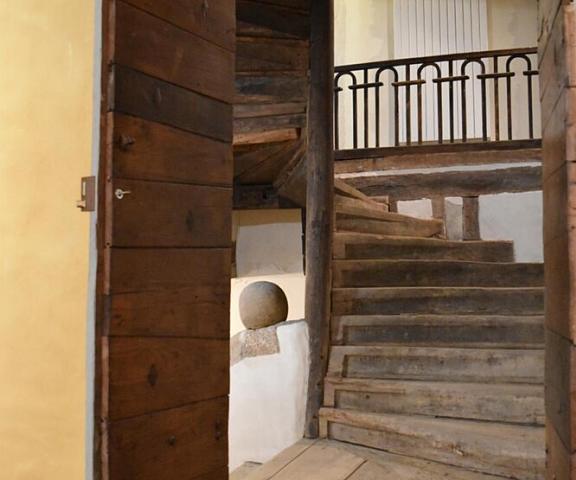 Chambre d'hôtes Conquans Occitanie Figeac Interior Entrance
