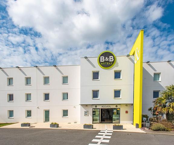 B&B HOTEL Vannes Ouest Golfe du Morbihan Brittany Vannes Facade