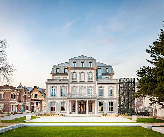 Hotel Mille pas Auvergne-Rhone-Alpes Voiron Facade