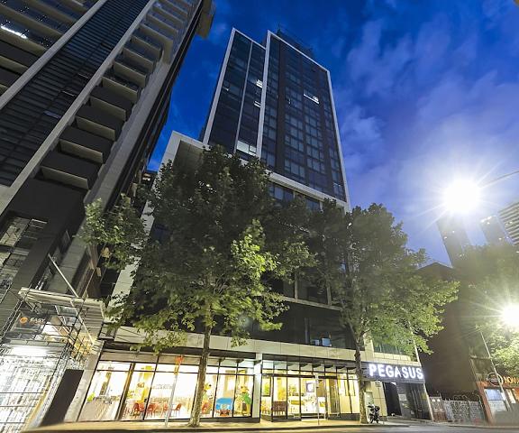 Pegasus Apart'Hotel Victoria Melbourne Facade
