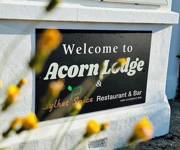 Acorn Lodge Gatwick England Horley Facade