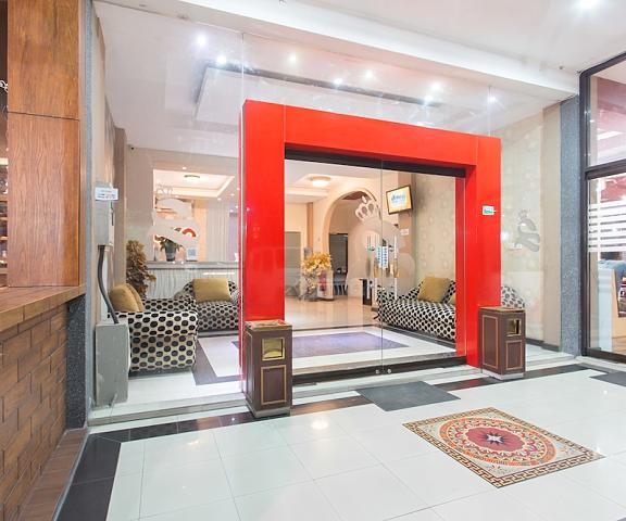 OYO 663 Hotel Sejati null Balikpapan Interior Entrance