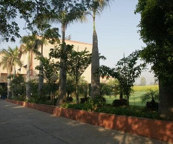 The Radha Ashok Uttar Pradesh Mathura driveway