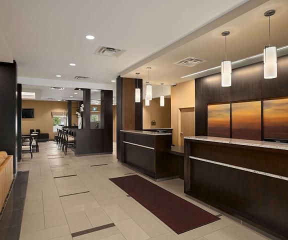 Days Inn & Suites by Wyndham Winnipeg Airport Manitoba Manitoba Winnipeg Lobby