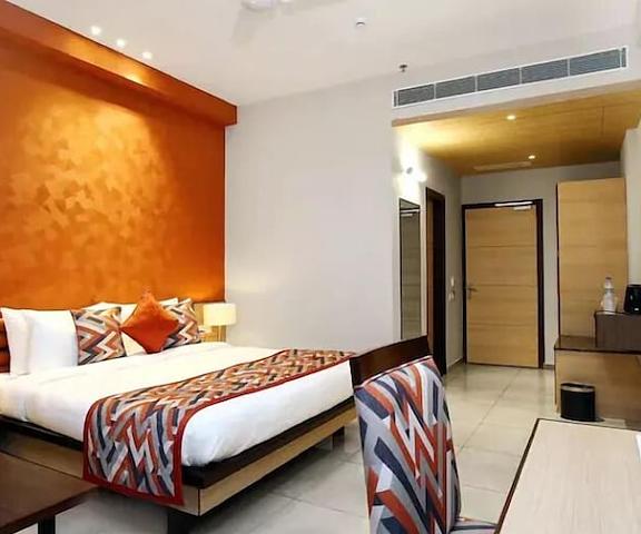 The Zenith - A Hotel By Hot Millions Punjab Mohali Room