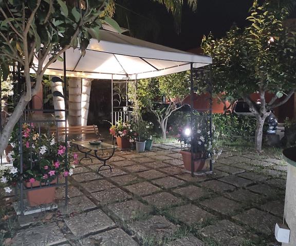 La Casetta B&B Sicily Milazzo Garden