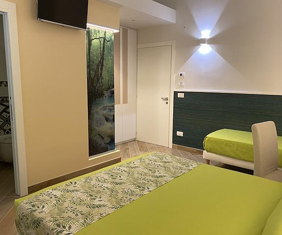 Triple Room in Bb - a Stones Throw From the sea Puglia Giovinazzo Room