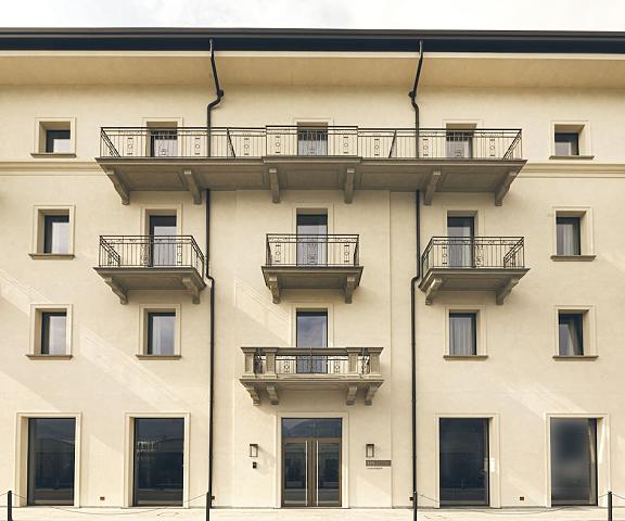 Hotel Promessi Sposi Lombardy Malgrate Facade