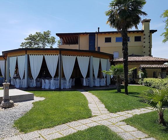 VILLA RIVIERA Friuli-Venezia Giulia Pradamano Property Grounds