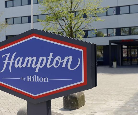 Hampton by Hilton Amsterdam Airport Schiphol North Holland Hoofddorp Exterior Detail