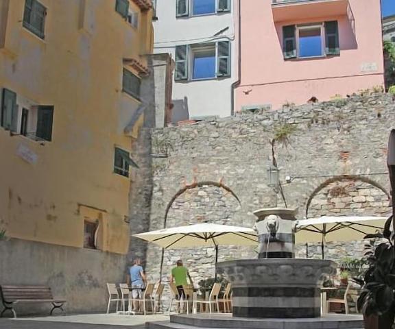 COLONNA24 Liguria Portovenere Facade