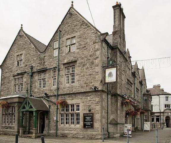 The Bull Hotel Wales Llangefni Entrance