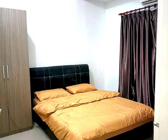 OYO HOME 90769 Flo Inn Homestay Bsi Sabah Tawau Room