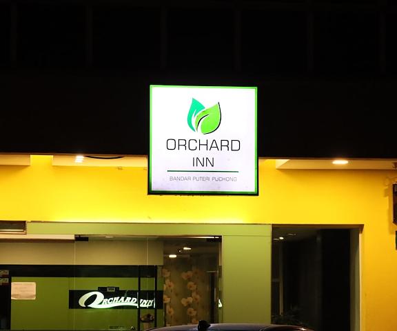 Orchard Inn Selangor Puchong Facade