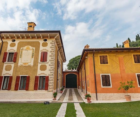Villa Padovani Relais de Charme Veneto Pastrengo Exterior Detail