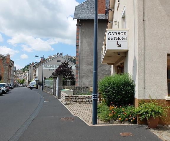 Les Messageries Auvergne-Rhone-Alpes Saint-Flour Exterior Detail
