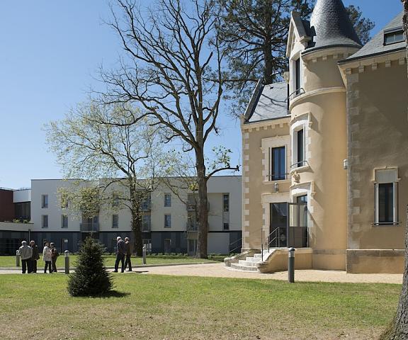 Le Château des Plans Nouvelle-Aquitaine Parthenay Exterior Detail