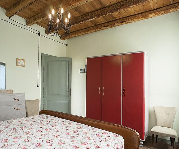 Room in B&B - B&b Carlonga 2 Double Rooms For 4 People Friuli-Venezia Giulia Caneva Interior Entrance