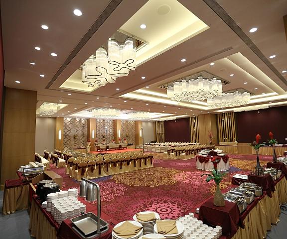 The Imperial Palace Hotel Gujarat Rajkot Food & Dining