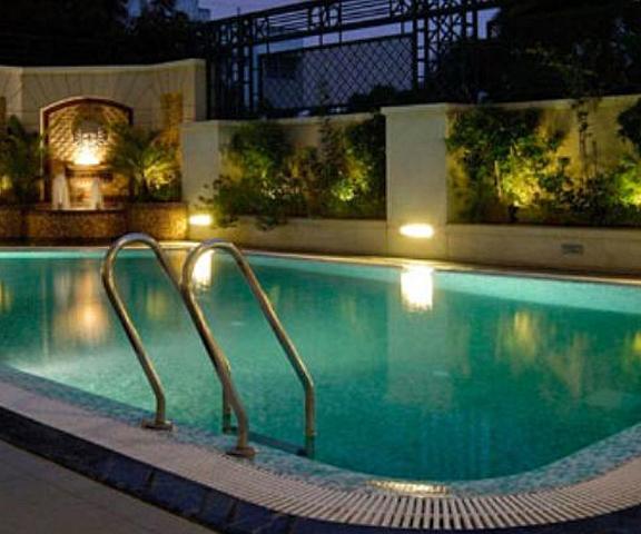 The Imperial Palace Hotel Gujarat Rajkot Pool