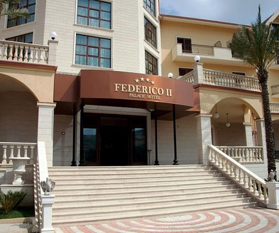 Federico II Palace Hotel Sicily Enna Entrance