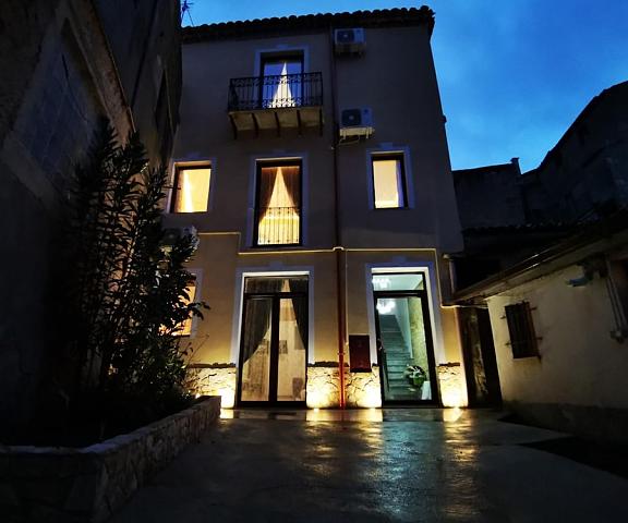 Suite Inn Centro Dimora Storica Sicily Enna Exterior Detail