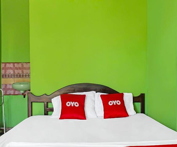 Oyo 91721 Hotel Brenton null Kupang Room