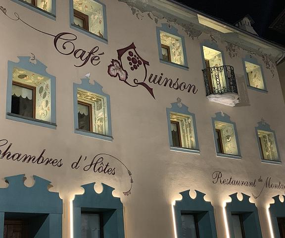 Café Quinson Relais de Charme Valle d'Aosta Morgex Facade