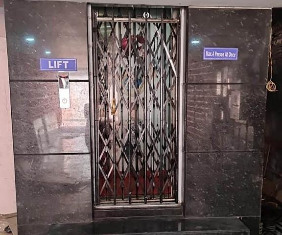 iROOMZ City Lite	 Telangana Nizamabad Elevator
