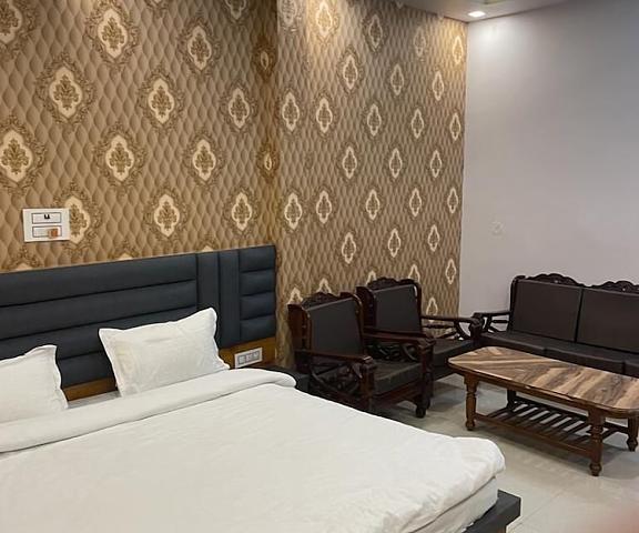 Udiksh Hotel and Restaurants Haryana Rohtak Room