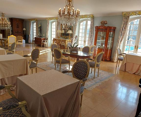 Le Belvedere Nouvelle-Aquitaine Thiviers In-Room Dining