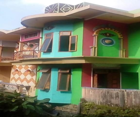OYO Life 90646 Villa Karsinem Pasuruan East Java Prigen Exterior Detail