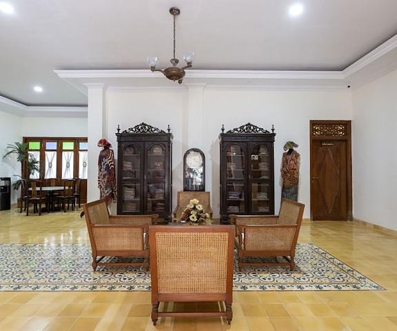 The Mangkoro by Natt's Hospitality null Banguntapan Interior Entrance