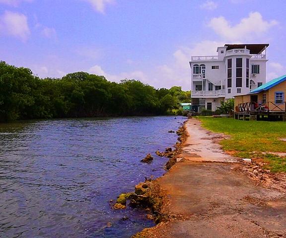 See Belize Vacation Rentals null Belize City Exterior Detail