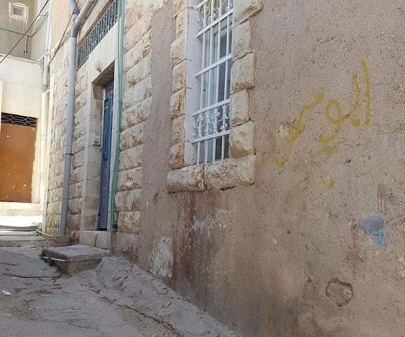 Castle House Karak Governorate Al-Karak Exterior Detail